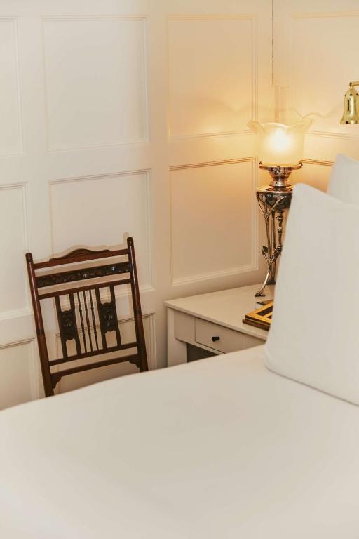 Small Double Room - Image 7
