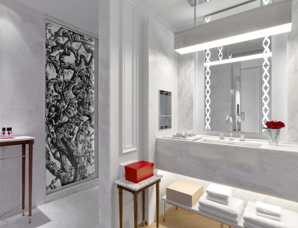 Classic Suite - Image 4