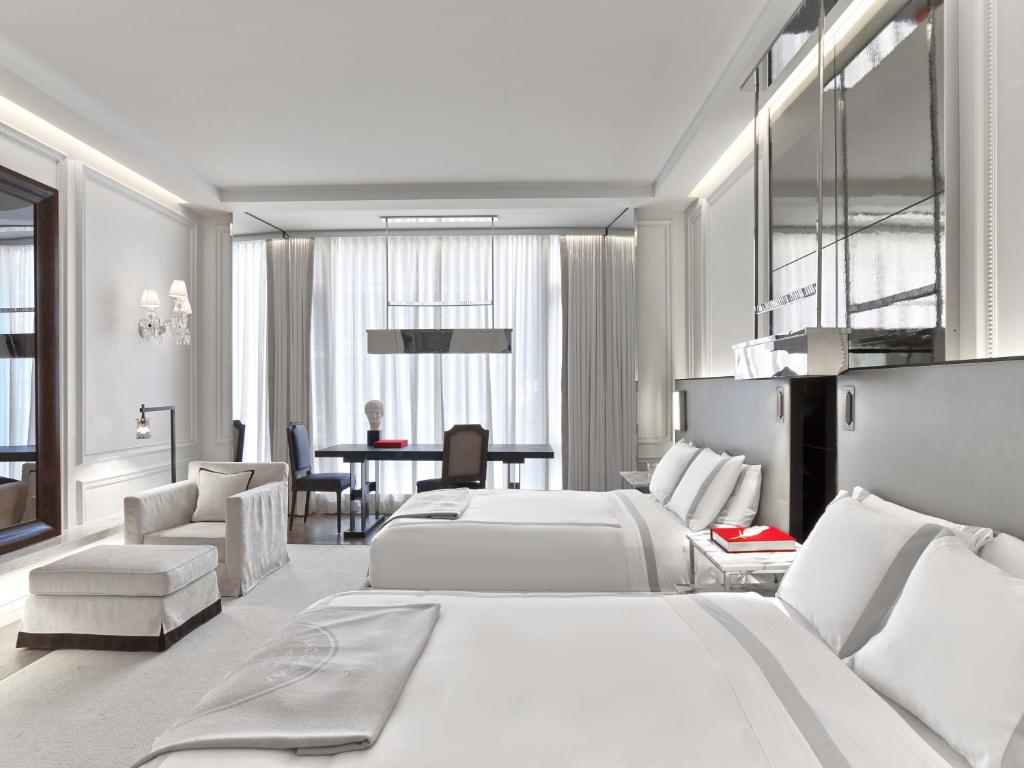 Grand Classic Double Room - Image 1