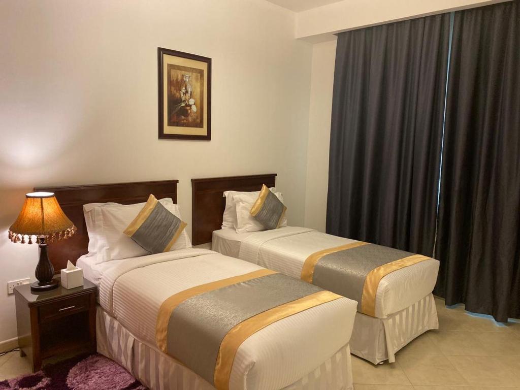 Executive Two-Bedroom Apartment - Image 2