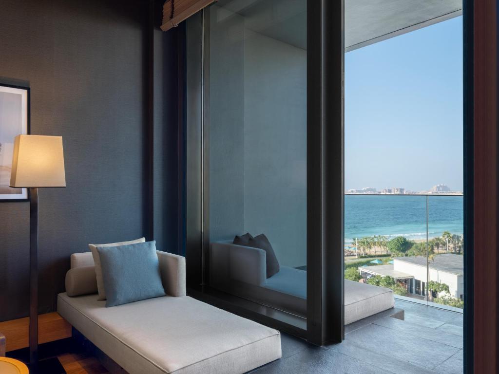 Bliss Resort View Guestroom with Private Balcony - Image 4