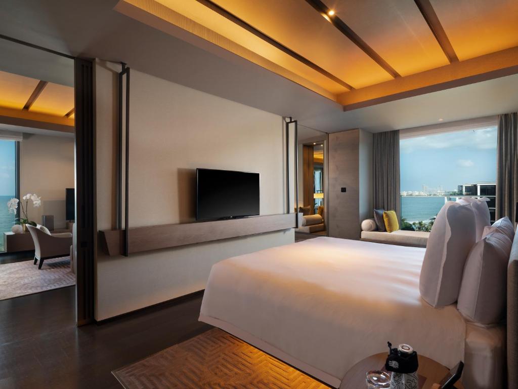 Harmony Master Suite - Oceanfront - Image 4