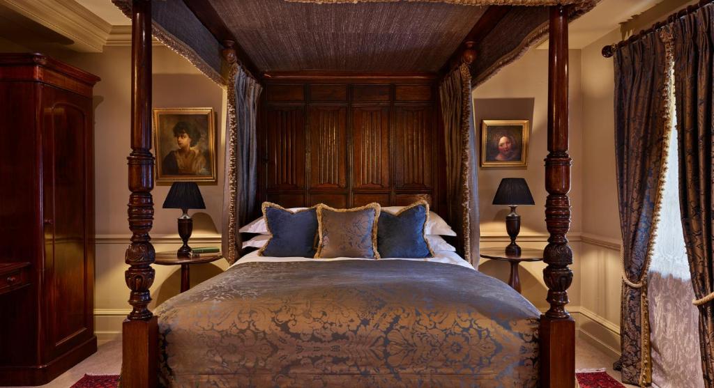 Deluxe Double Room - Image 2