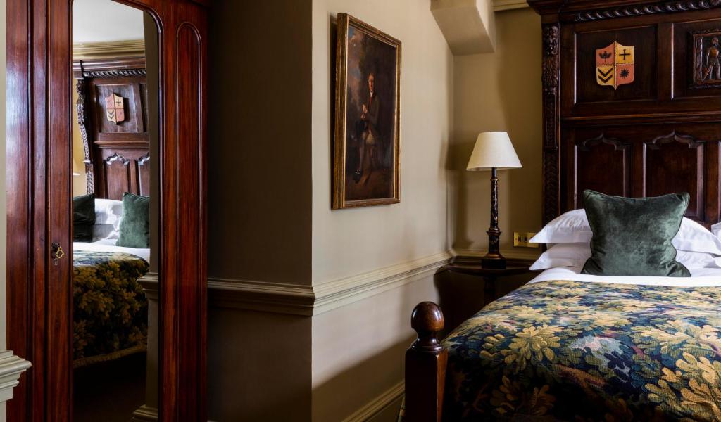 Superior Double Room - Image 7