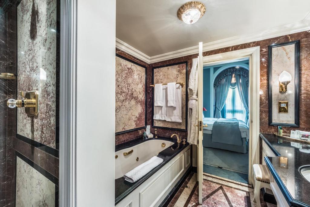 Harrington Suite - Image 2