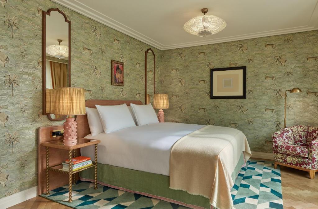 Family Suite - Image 1