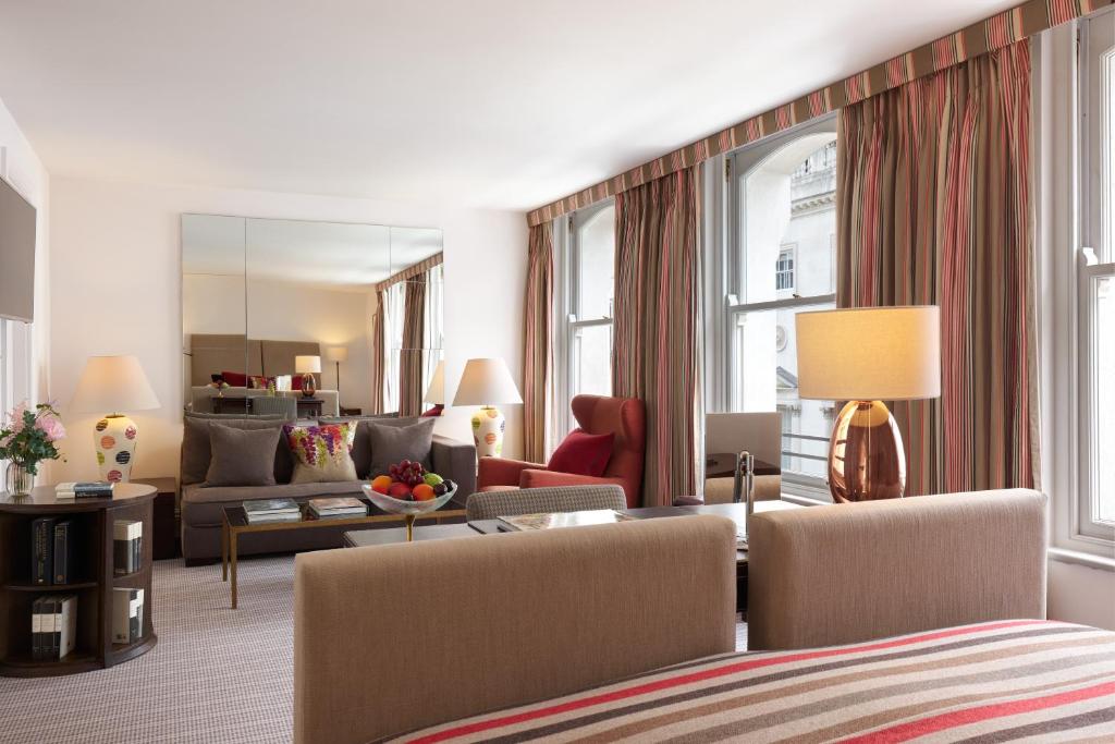 Superior King or Twin Room - Image 1