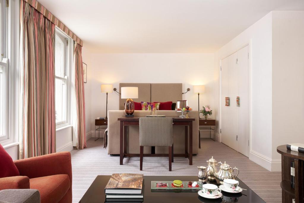 Superior King or Twin Room - Image 5