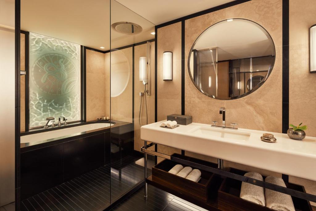 Junior Suite - Image 2