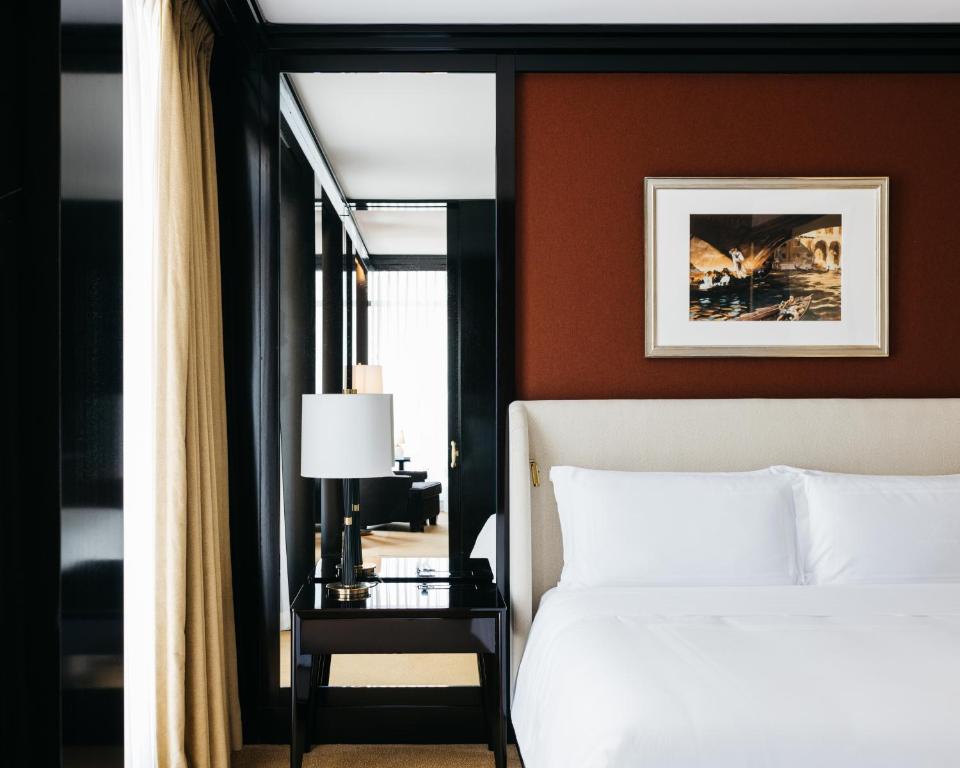 Battery Corner Suite Accessible - Image 3