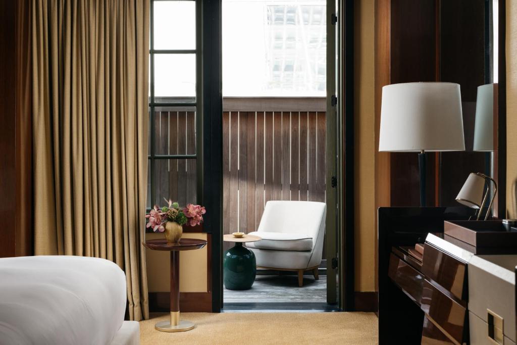 Deluxe City Patio King - Image 5