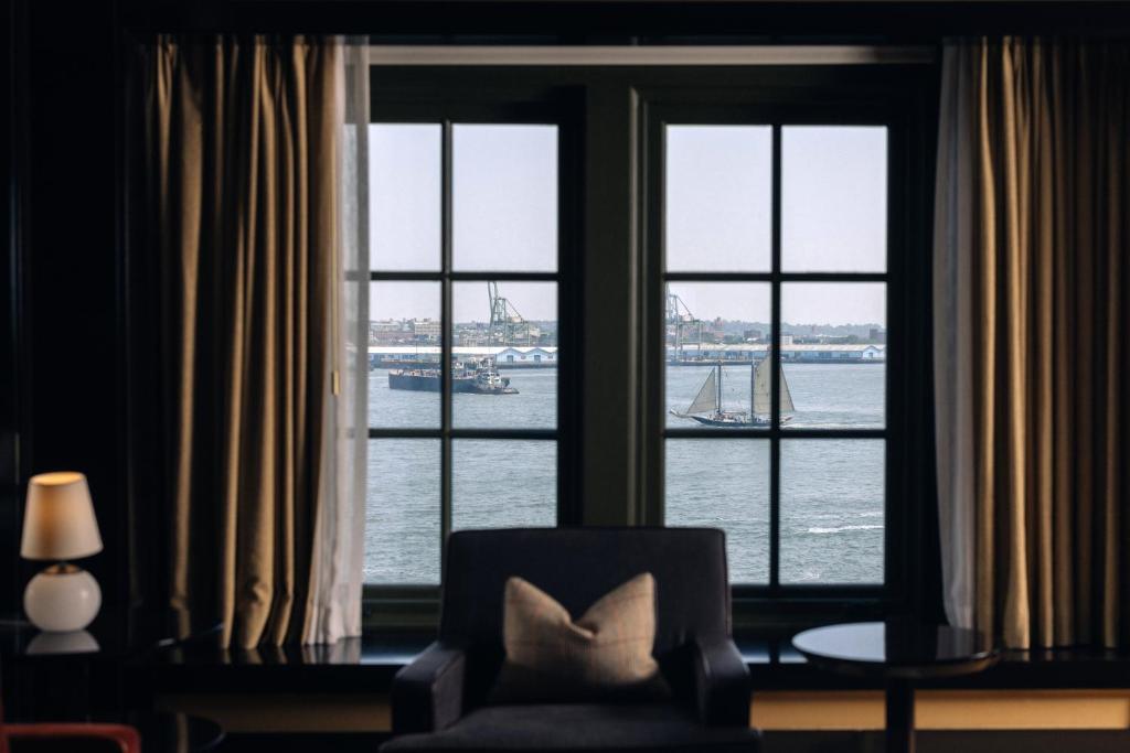 Junior suite river view - Image 3