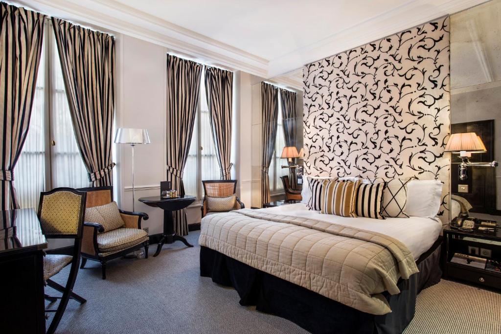 Deluxe Room - Image 1