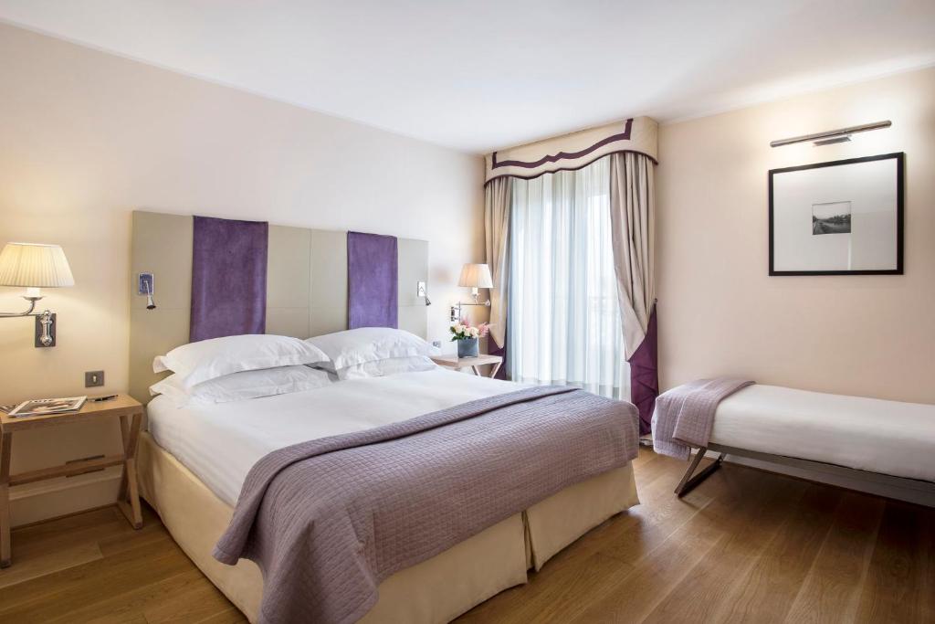 Grand Deluxe Room - Image 4