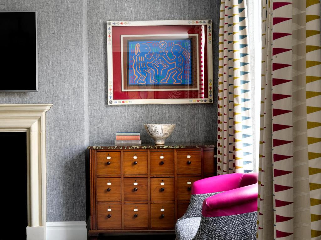 Deluxe Junior Suite - Image 8