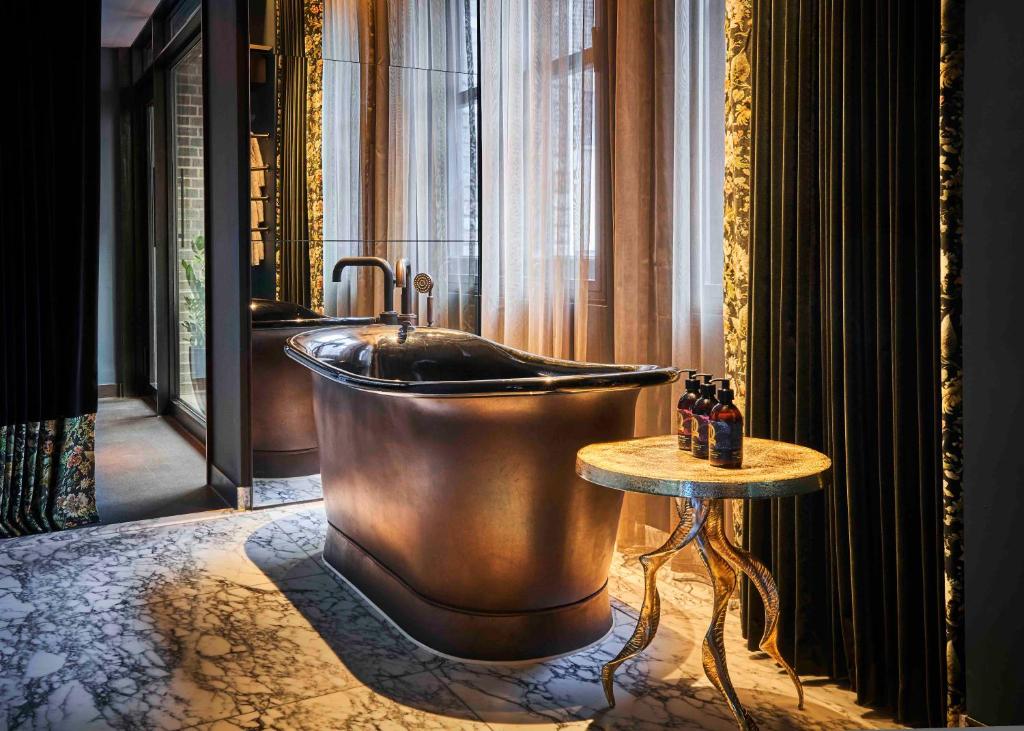 Clifton Apartment - Image 6