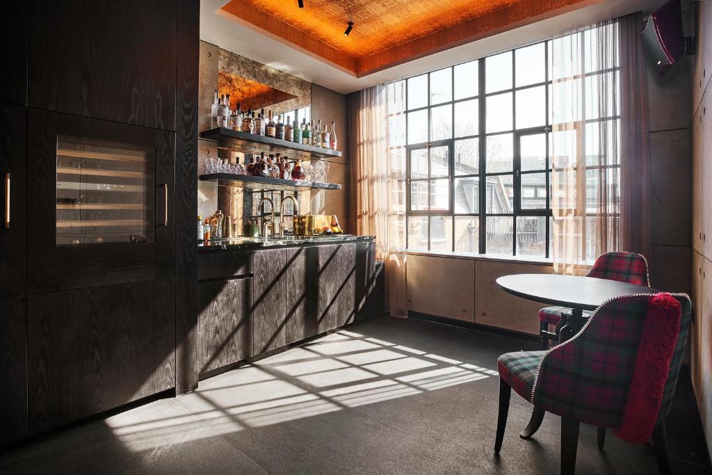 Lofthouse Apartment - Image 3