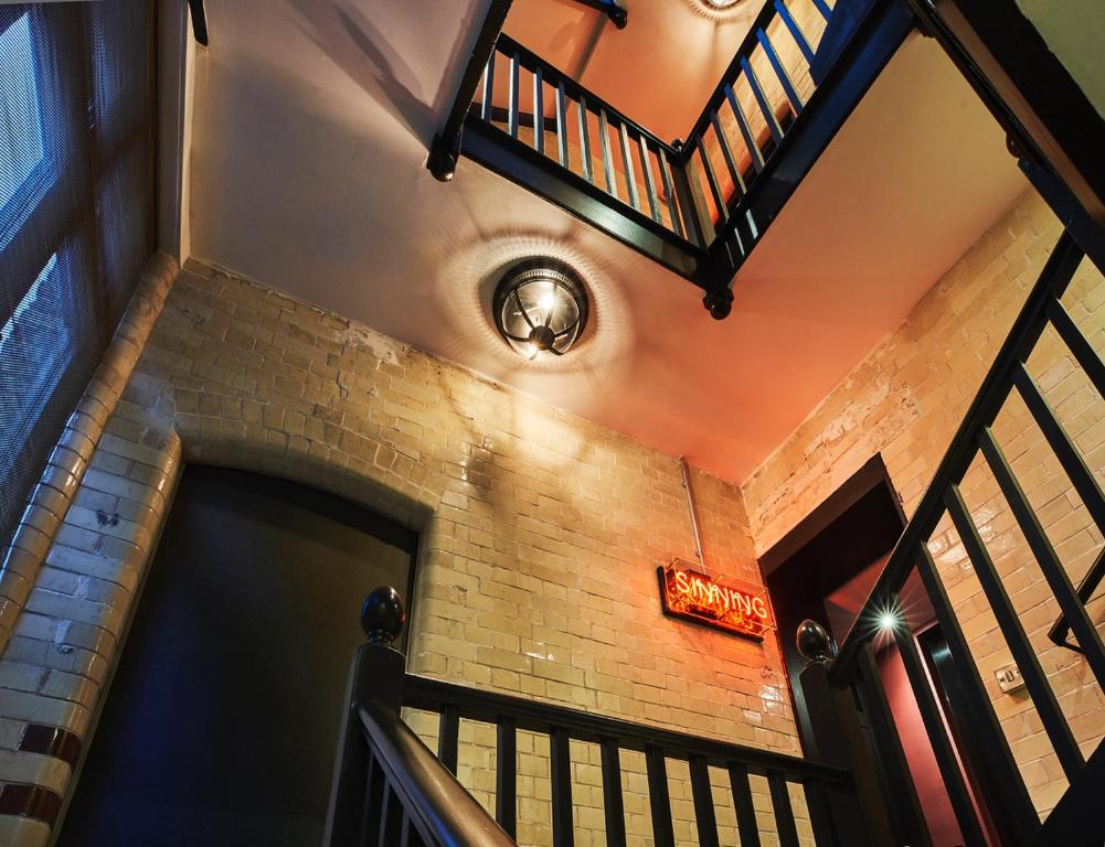 Two-Bedroom Studio Apartment - Image 2