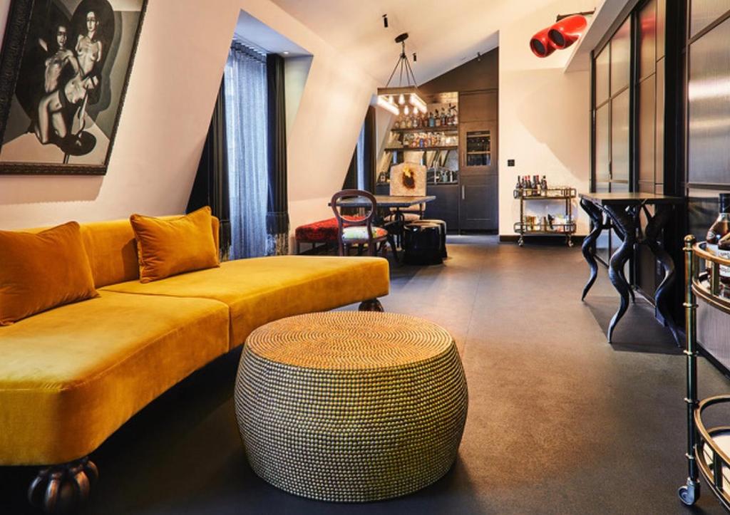 Two-Bedroom Studio Apartment - Image 5