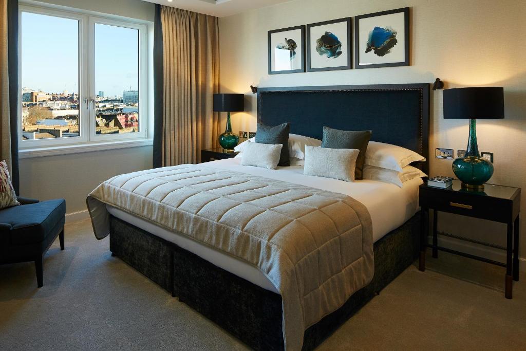 Luxury One Bedroom Apartment No Cloakroom - Image 3