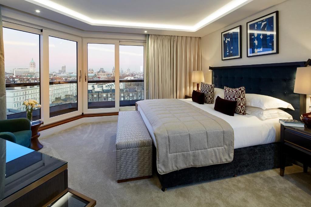 Luxury Two-Bedroom Apartment - Image 8