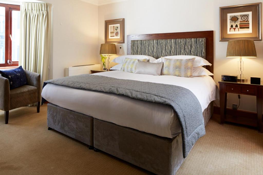 Three-Bedroom Townhouse - Image 3