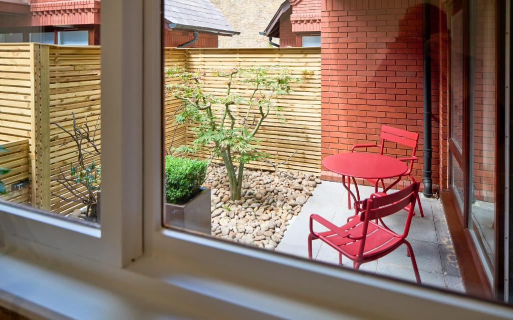 Two-Bedroom Villa - Image 7