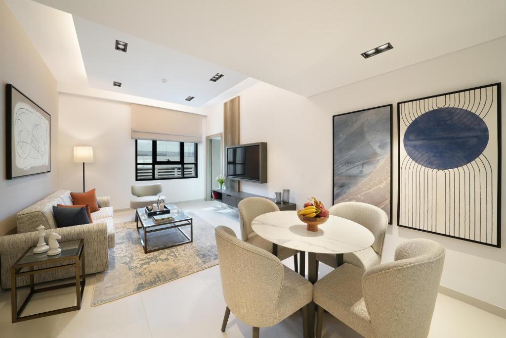 Superior One-Bedroom Apartment (2 Adults) - Image 8