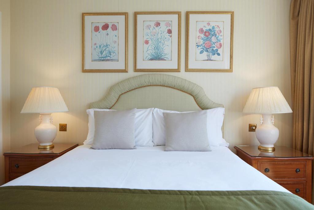 Luxury Three-Bedroom Apartment - Image 4