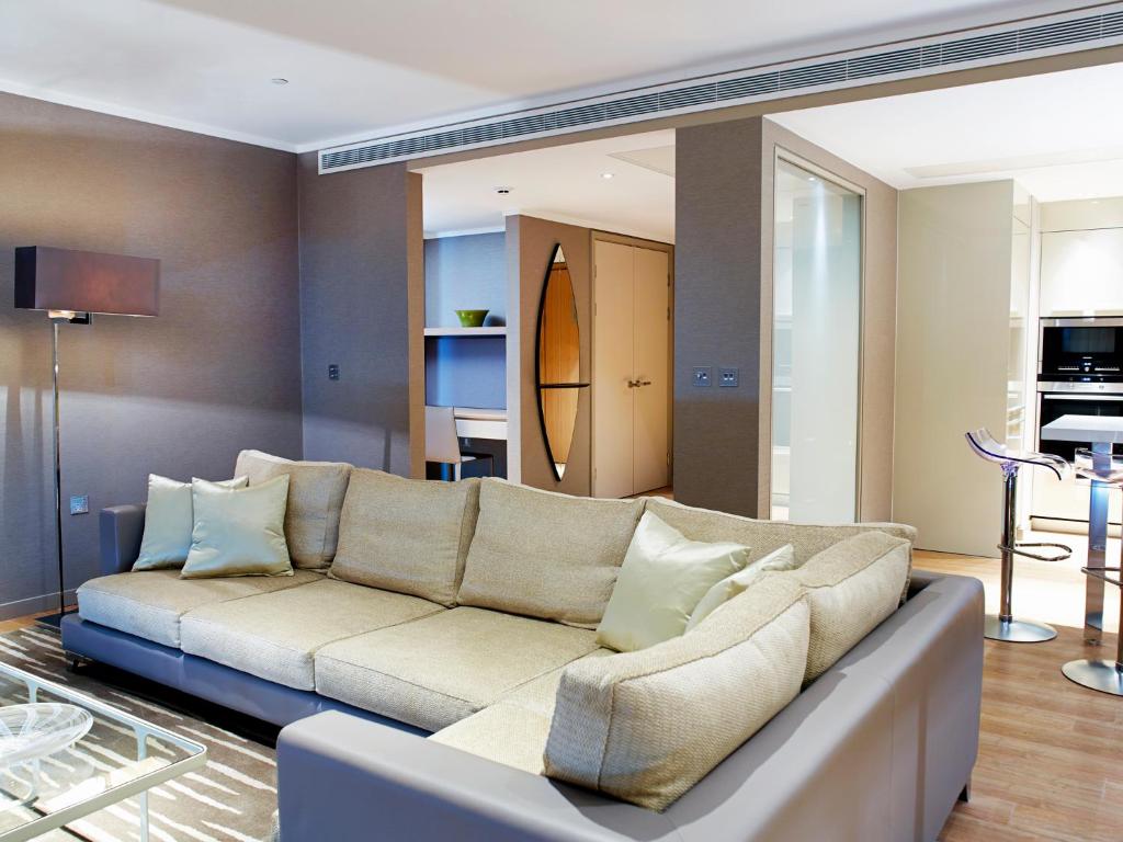 Two-Bedroom Apartment with River View - Image 1