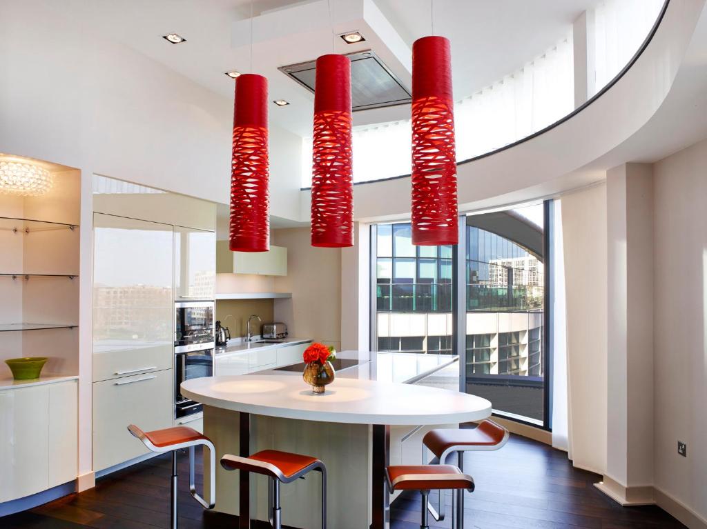 Two-Bedroom Penthouse Tower View - Image 2