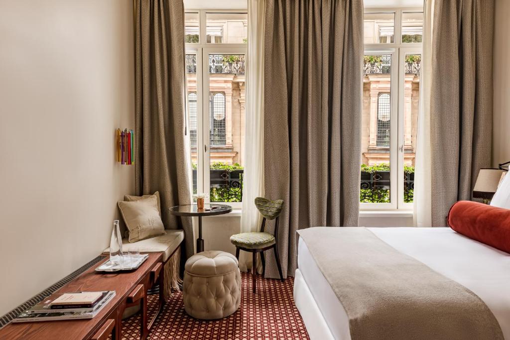 "Boudoir" Room - Image 1