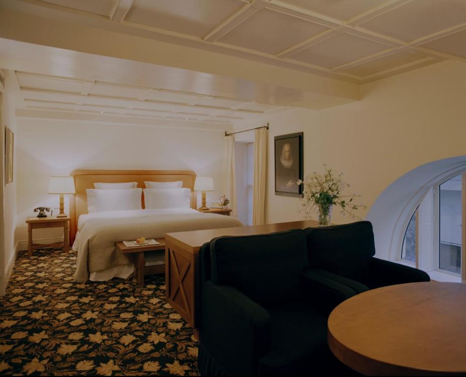 Junior Suite - Image 1