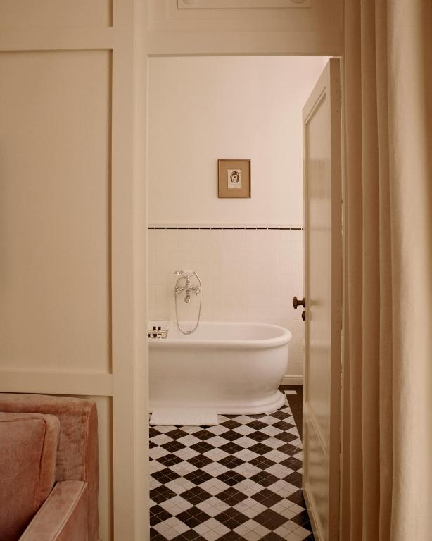 Prestige Room Voltaire - Image 6