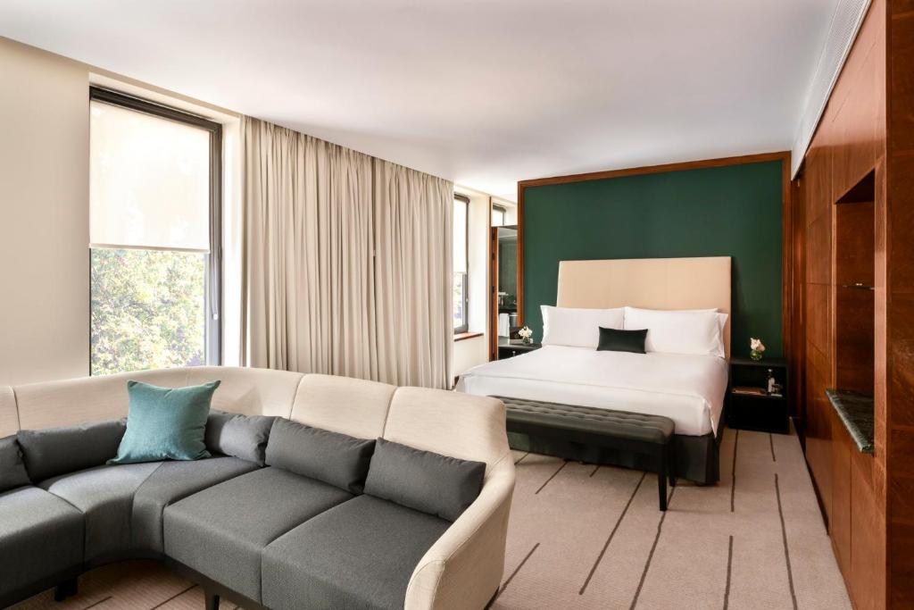 Halkin Room - Image 1