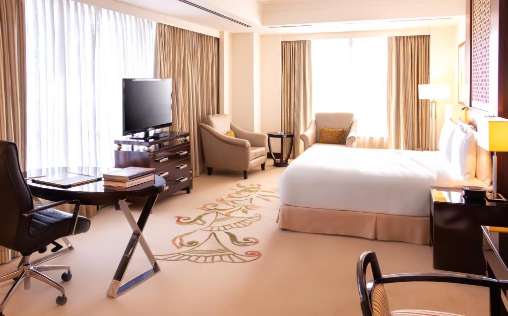 King Executive Room - Image 2