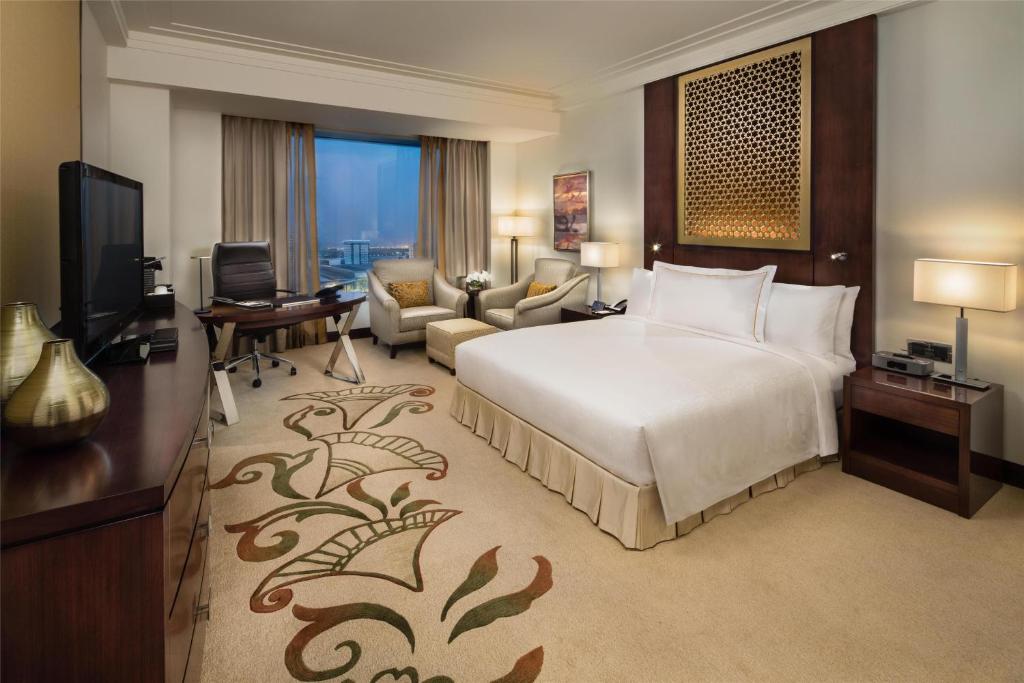 King Executive Room - Image 1
