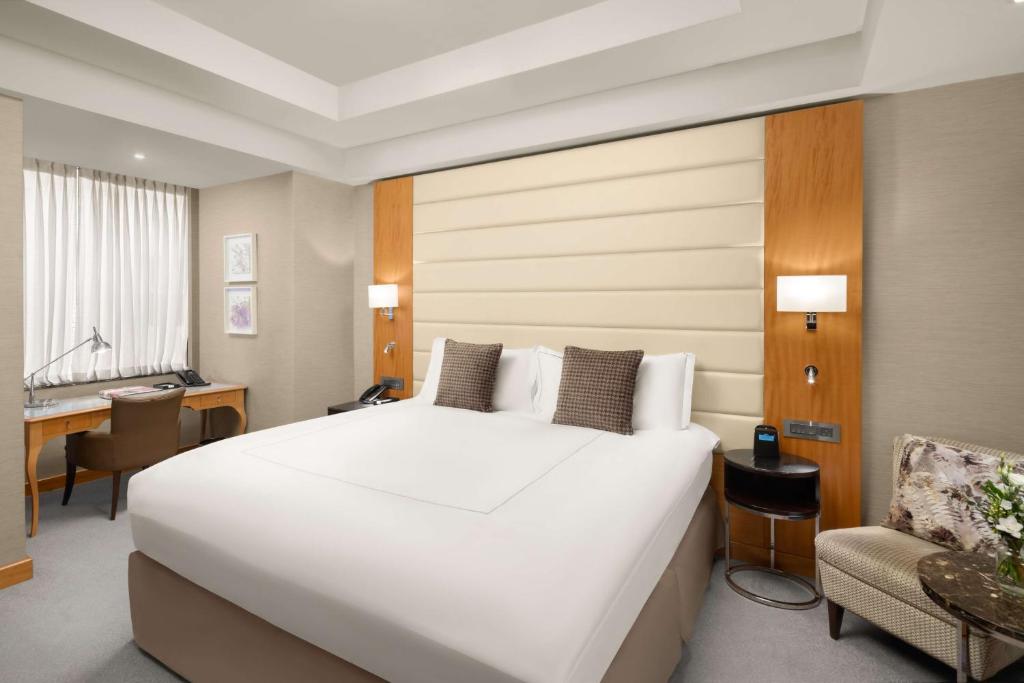 Family Connecting Rooms - Image 1