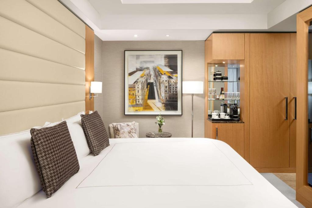 Family Connecting Rooms - Image 10