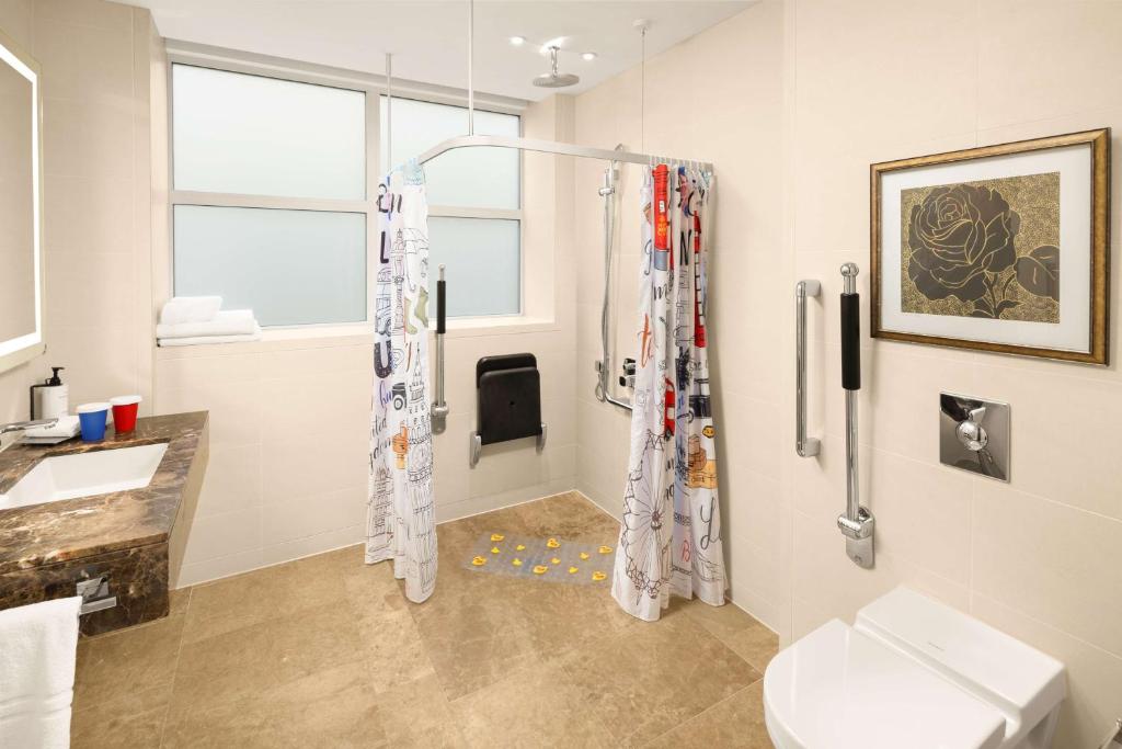 Family Connecting Rooms - Image 3