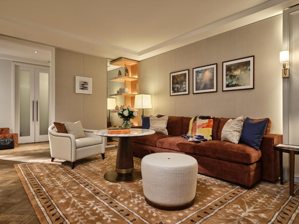 Deluxe Junior Suite - Image 1