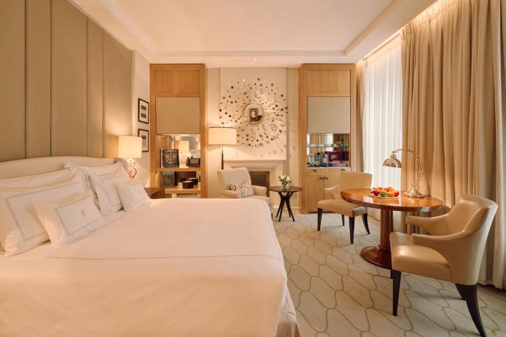 Executive Room - Image 3