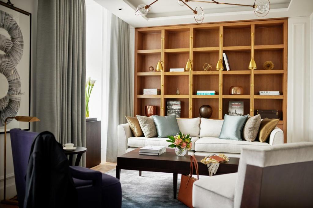 London Suite - Image 7