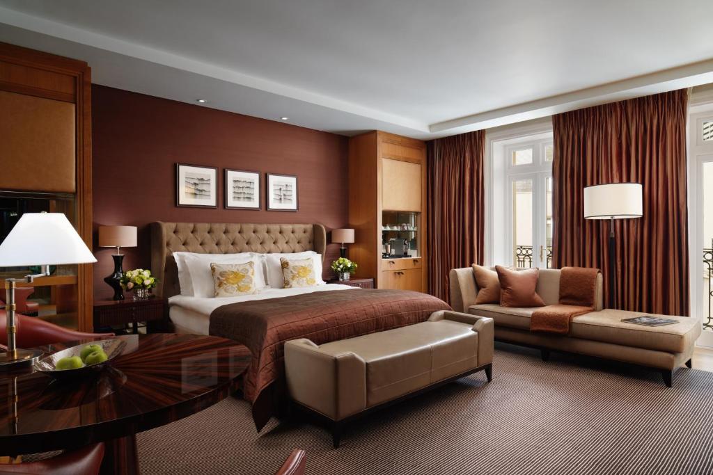 Suite - Image 1
