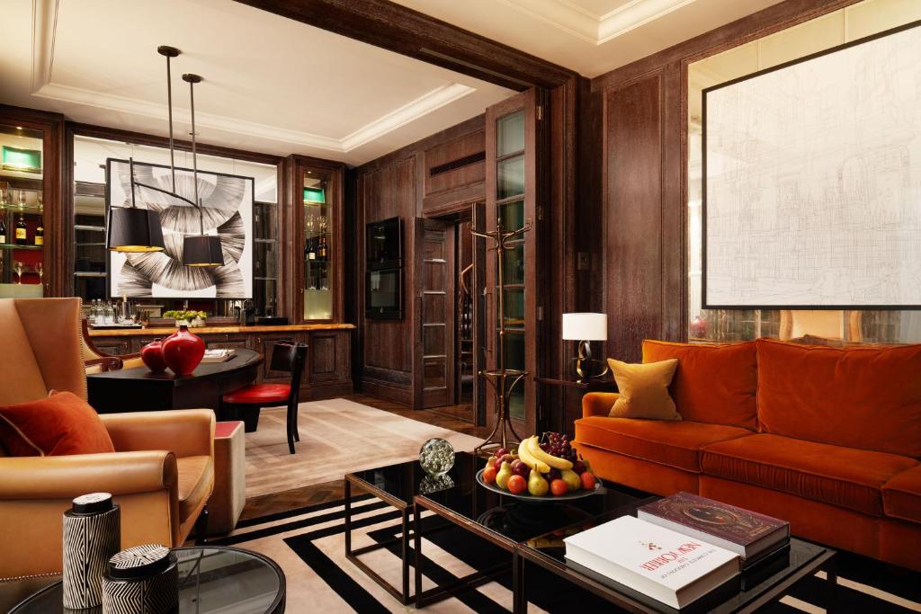The Whitehall Penthouse - Image 3