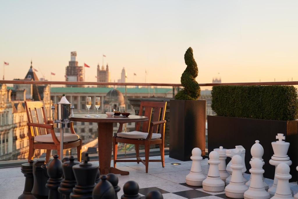 The Whitehall Penthouse - Image 5