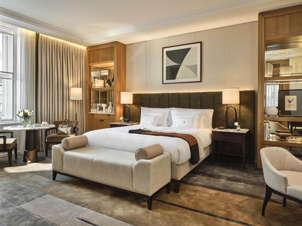 Trafalgar Suite - Image 5