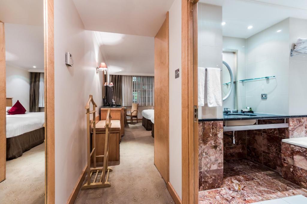 Classic Double Room - Image 2