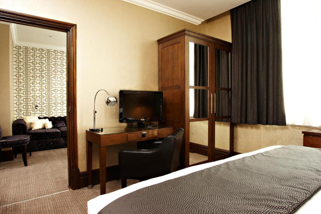 King Magistrate Suite - Image 2