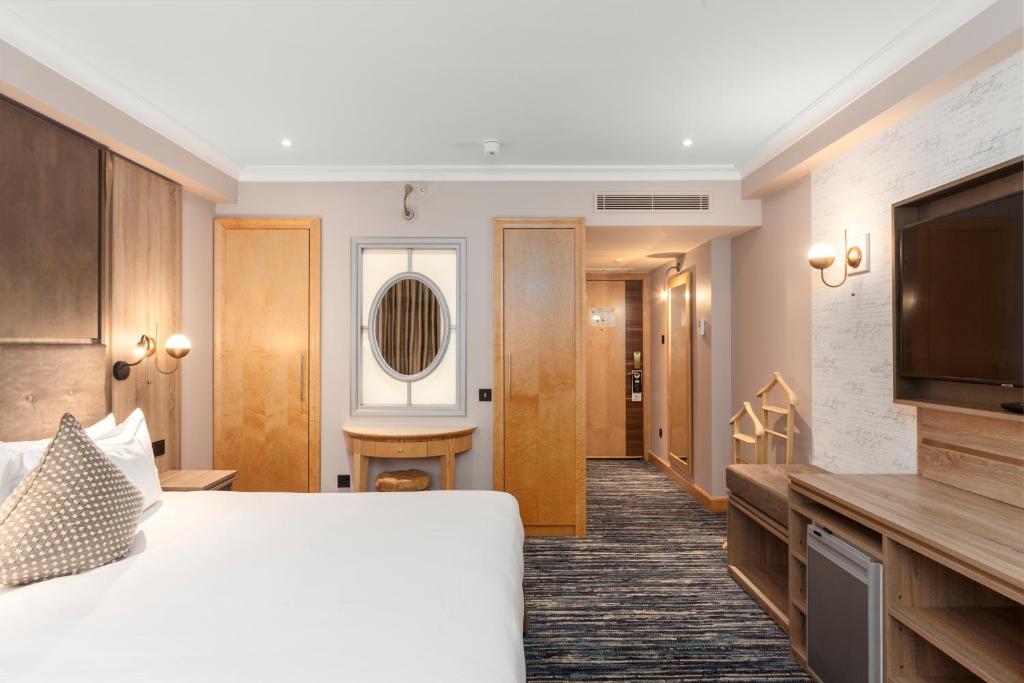 Superior Queen Room - Image 2